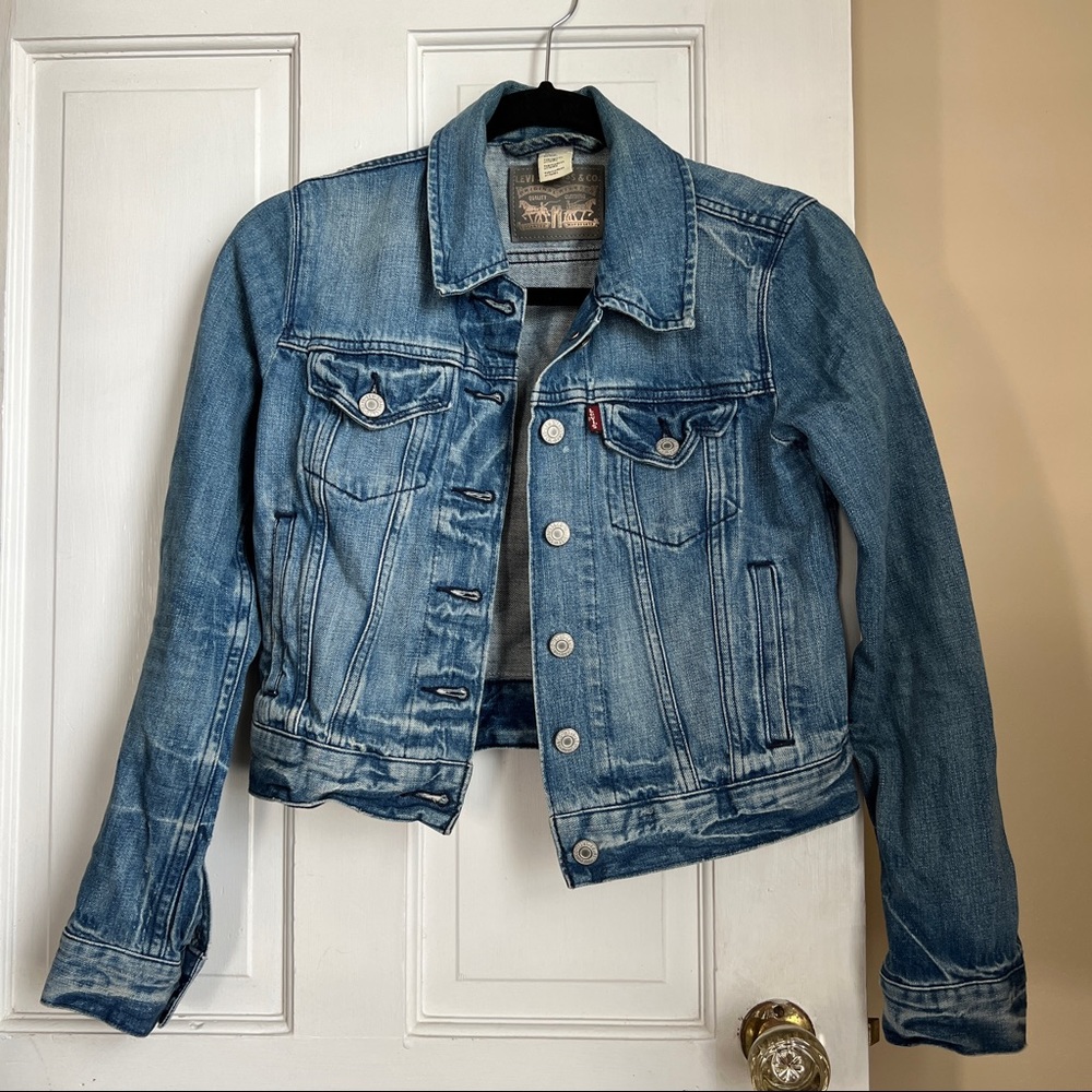 Levi denim jacket XS